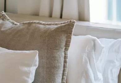 四種床架材質帶給臥室不同的視覺感受